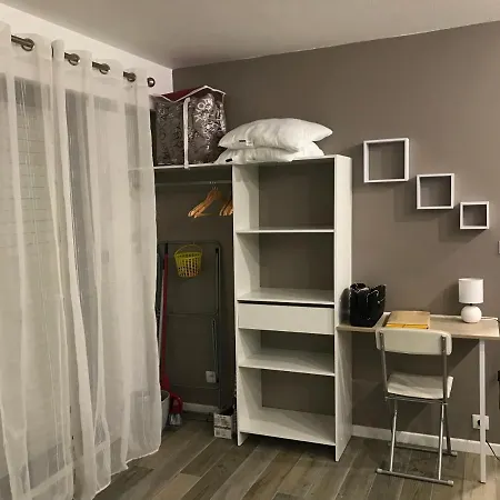 Exceptionnel Proche Avec Piscine, Parking Et Terrasse